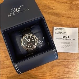 NWT Men’s Stainless Steel Swiss Watch